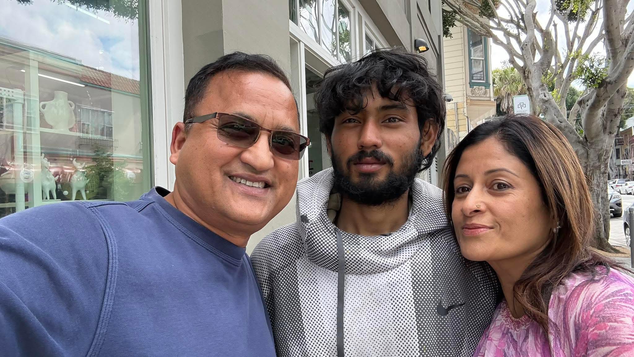 अमेरिकाको सडकमा बेवारिसे बनेका सुनिलको हात समाए, मनिता-गोपालले